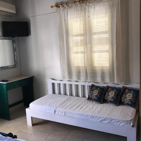 Regina Apartmanhotel Kíni